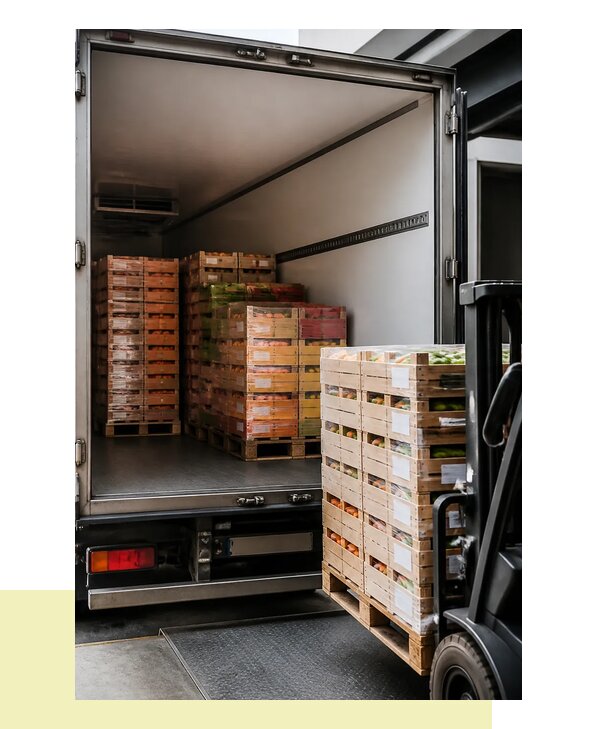 Перевозка сельхозпродукции на паллетах с доставкой в Боровичи